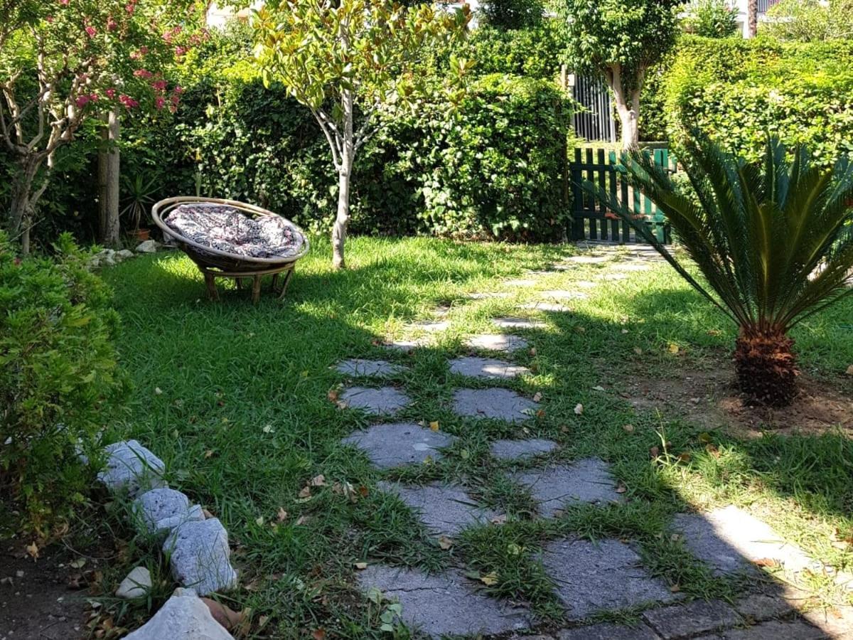 N207 - Numana, Deliziosa Villetta Con Giardino Exterior foto